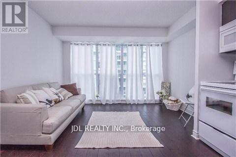 Photo du bâtiment - 50 Town Centre Court