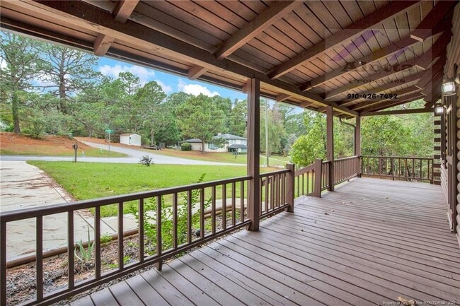 Foto del edificio - 5812 Stoneridge Rd