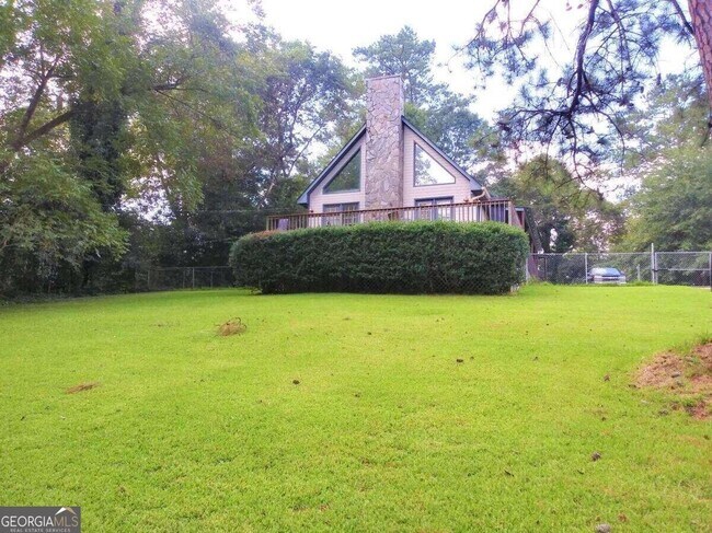 Foto del edificio - 720 Corbin Ave