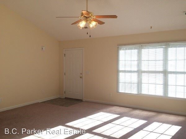 Foto del edificio - 3263-3265 Alamance Rd