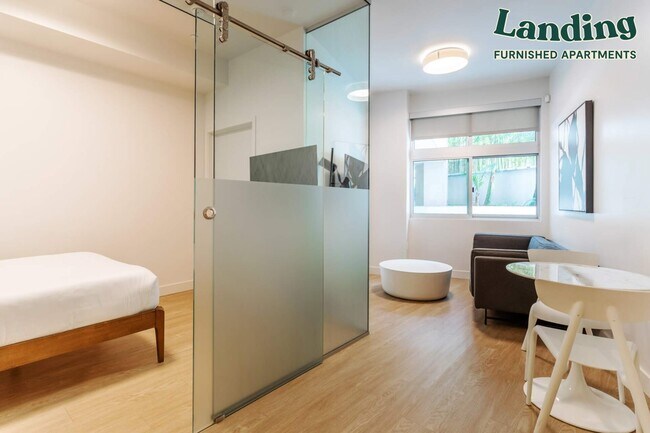 Foto del edificio - 10599 Wilshire Blvd