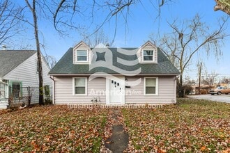 Building Photo - 1105 Blakley Dr