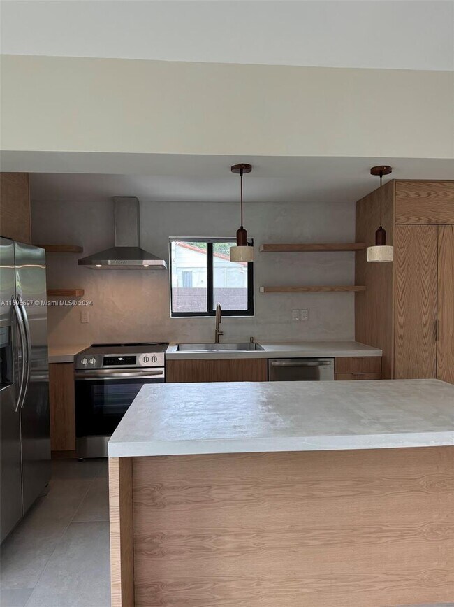 Foto del edificio - 248 NW 75th St