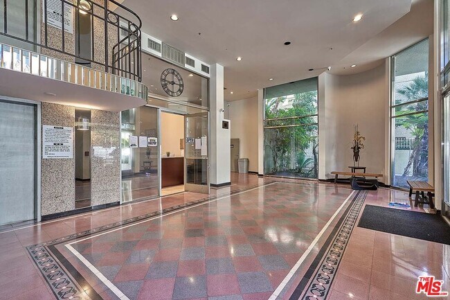 Foto del edificio - 500 S Berendo St