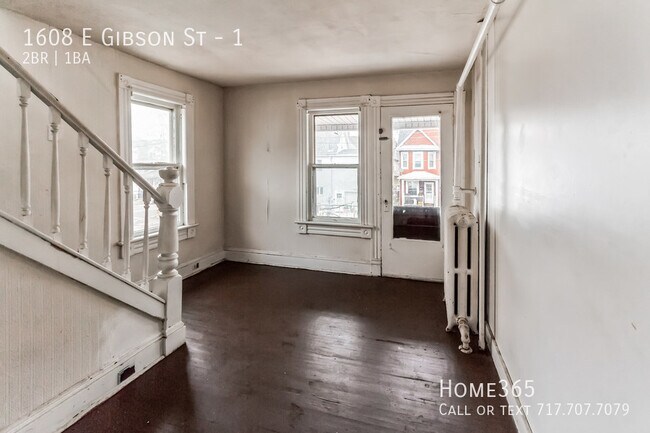 Building Photo - ?? Cozy 2 Bedroom 1 bath home, Ready for M...