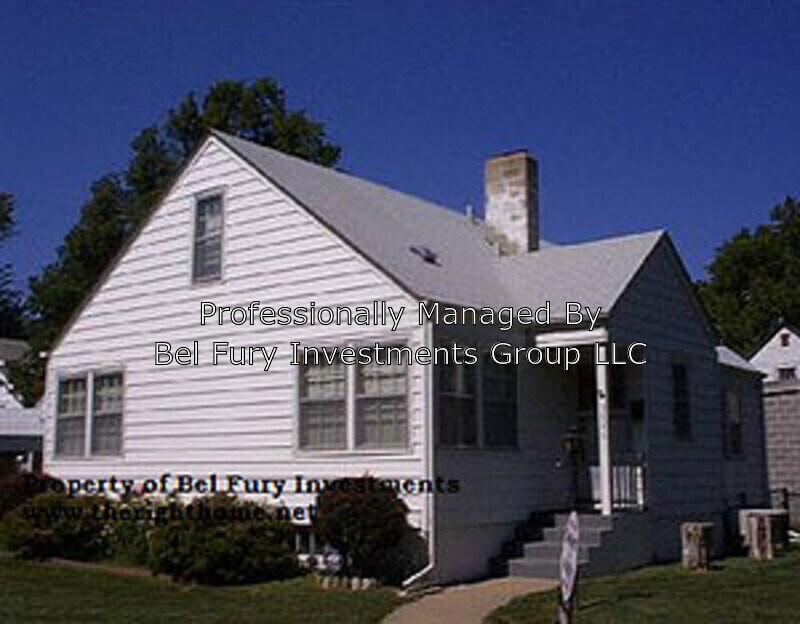 Primary Photo - 2886 Martin Ave