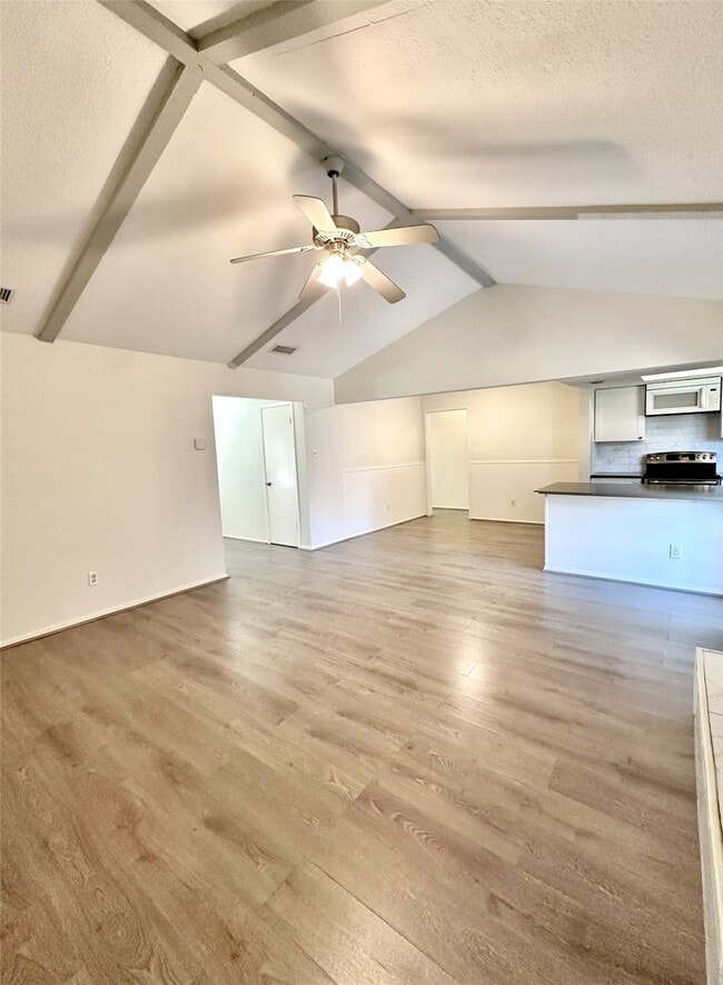 Building Photo - 3803 Black Cricket Ct