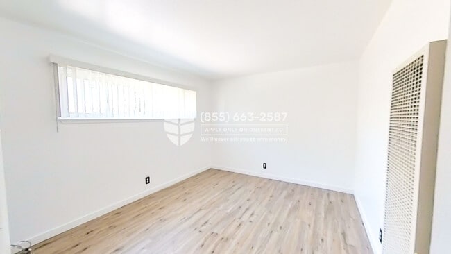 Building Photo - 751 San Jule Ct