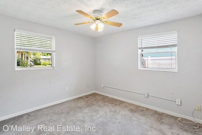Foto del edificio - 3 br, 1.5 bath House - 29 NORBERTA WAY