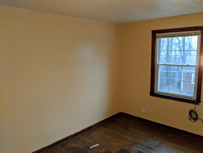 Foto del edificio - 307 Cedar Dr