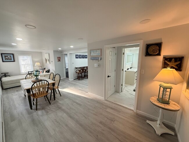 Building Photo - 8 N Nashville Ave