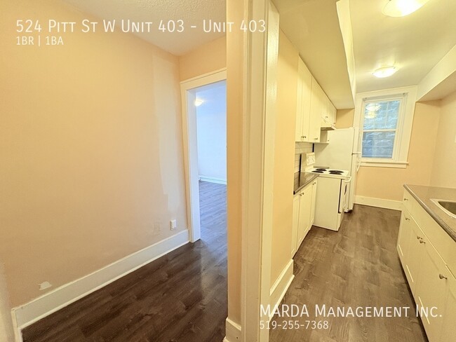 Photo du bâtiment - COZY 1BED/1BATH APARTMENT DOWNTOWN WINDSOR...