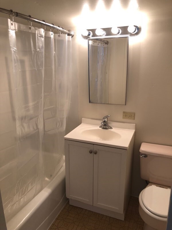 Building Photo - 606 Catlin St