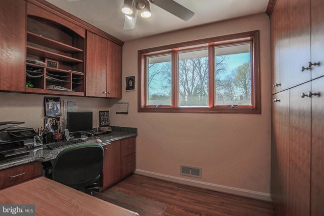 Building Photo - 9805 Holmhurst Rd