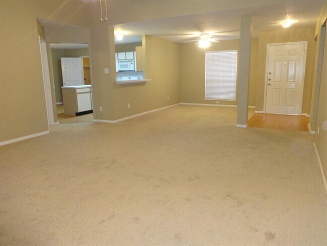 Building Photo - 2734 Fox Pitt Rd
