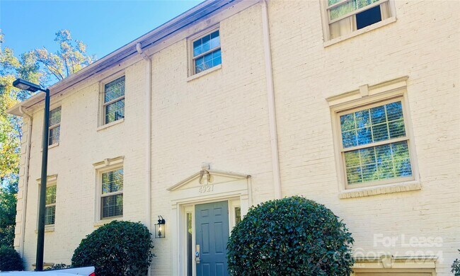 Building Photo - 4921 Park Rd