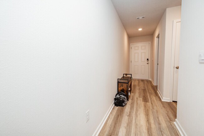 Foto del edificio - 3102 Heritage Plantation Blvd