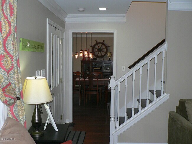 Building Photo - 313 Limbaugh Ln