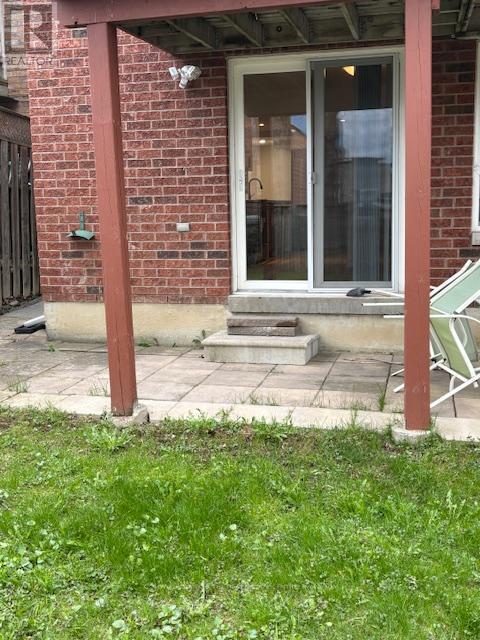 Building Photo - 565 Pelletier Ct