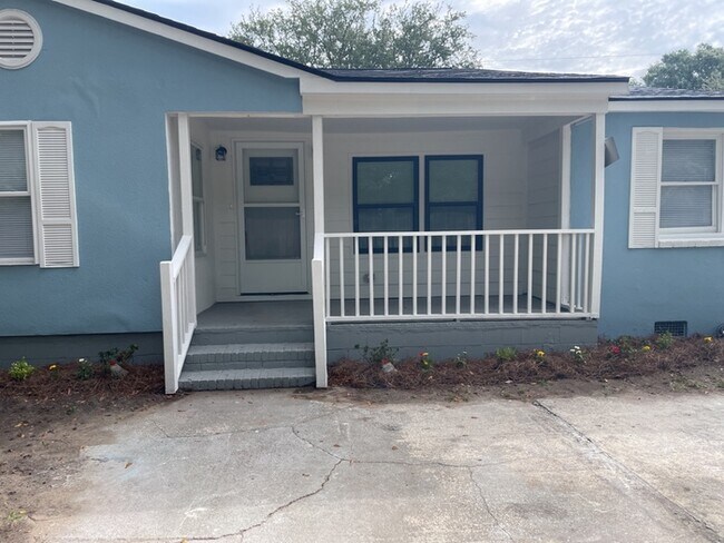 Foto del edificio - 1960 Ferguson Rd. FOR RENT!