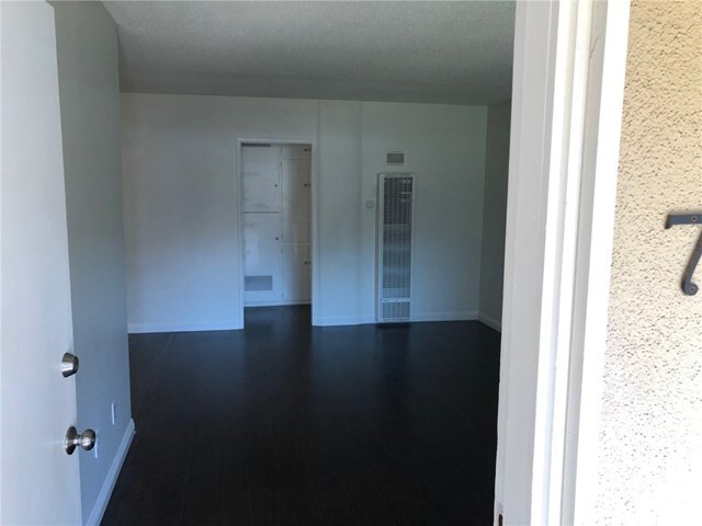 Building Photo - 1700 N Peppertree Ln