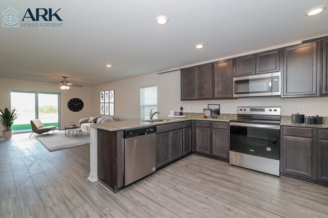 Foto del edificio - 429 Kensington View Dr