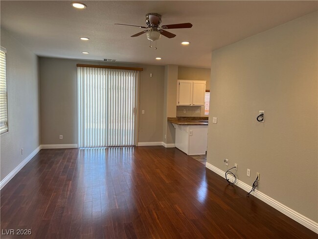 Foto del edificio - 9702 Maple Sugar Leaf Pl