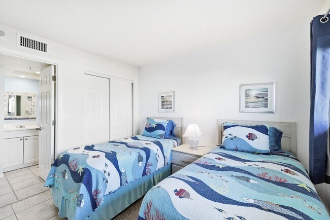 Building Photo - 8350 Estero Blvd