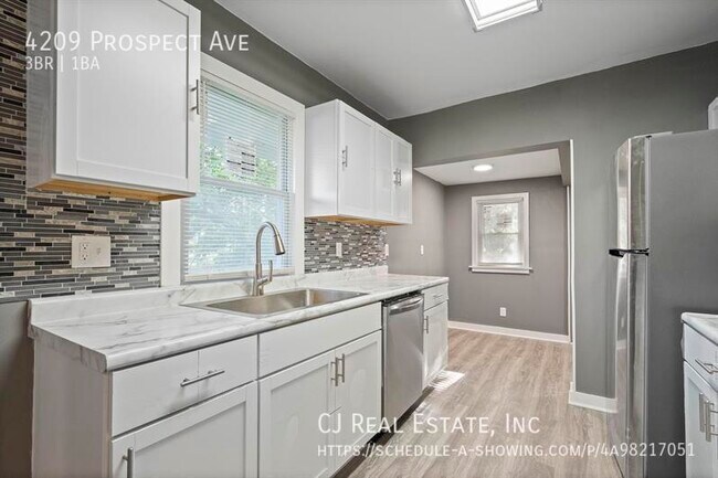 Building Photo - 4209 Prospect Ave