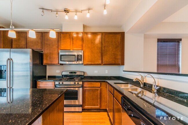 Foto del edificio - 1252 Evergreen Ave