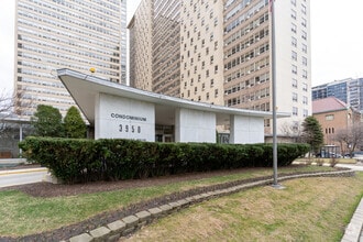 Building Photo - 3950 N Lake Shore Dr