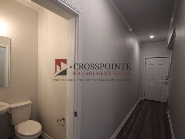 Foto del edificio - Stunning 2 Bed 2.5 Bath 1 Car Garage Townhome in Tyler!