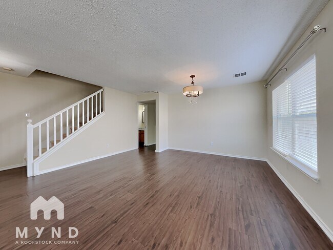 Foto del edificio - 316 Willow Oak Dr