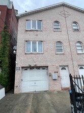 Building Photo - 104 Clinton Ave