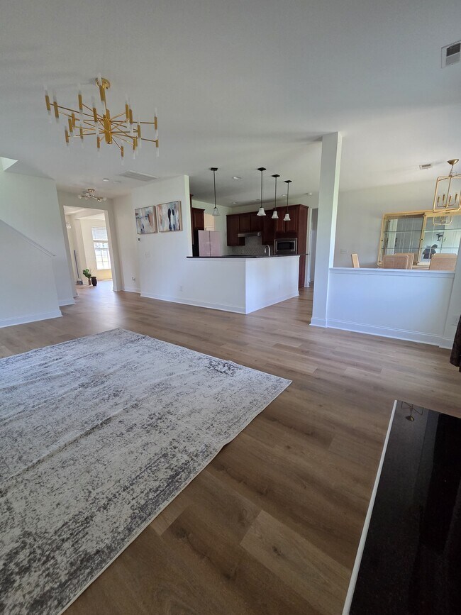 Foto del edificio - 8312 Compton Acres Ln