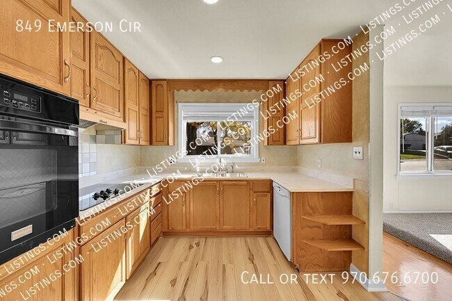 Building Photo - 849 Emerson Cir