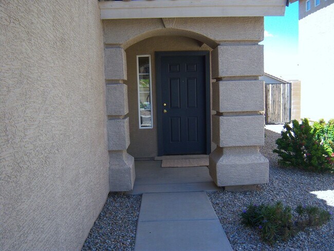 Foto del edificio - COMING SOON!! 4 BED 3 BATH, 2 CAR GARAGE IN SAN TAN VALLEY