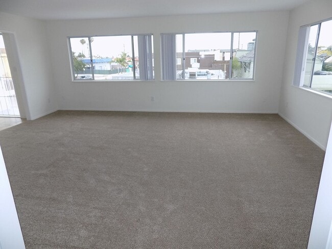 Building Photo - M31 - Medeiros/4878 Cass Street LLC