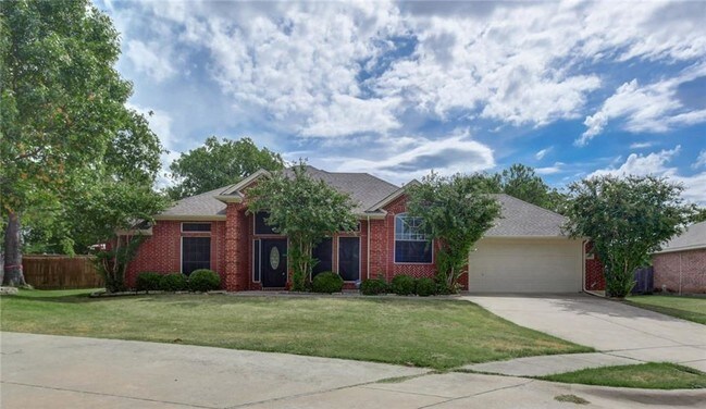 Building Photo - 1047 Mustang Ct