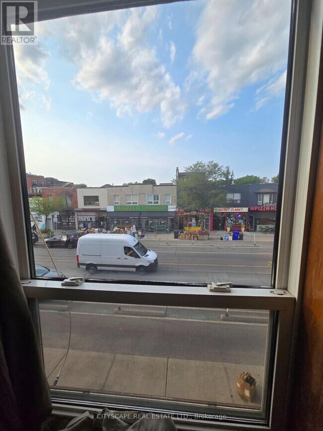 Building Photo - 2A-FR - 911A DANFORTH AVENUE