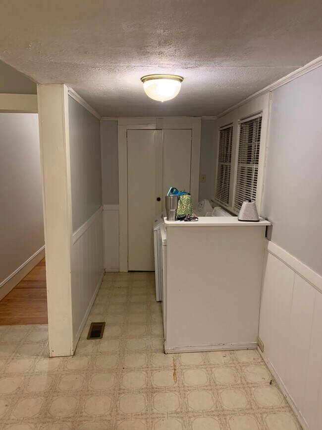 Foto del edificio - 458 Harris St NW