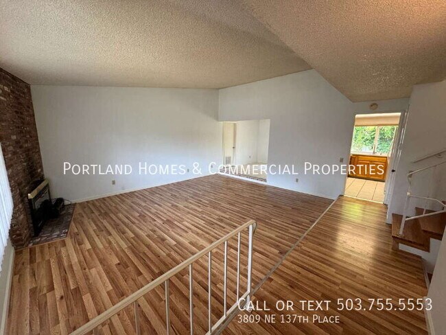Building Photo - 3809 NE 137th Pl