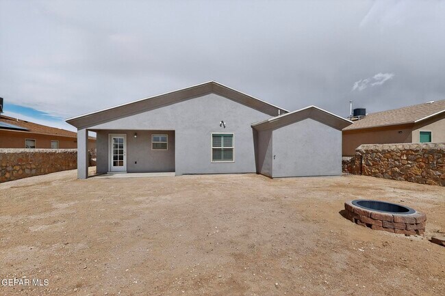 Building Photo - 13672 Baja Vista Ct