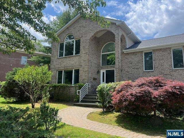 Primary Photo - 55 Walker Ave