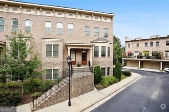 Building Photo - 579 Ansley Cir NE