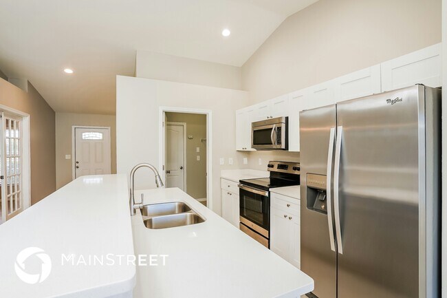 Foto del edificio - 3213 NW 4th Pl