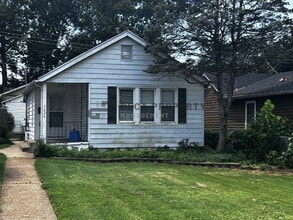 Building Photo - 7026 Bancroft Ave
