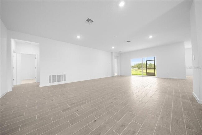 Foto del edificio - 8885 SW 68th Ter Rd