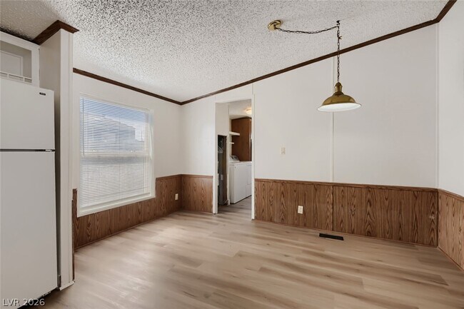 Foto del edificio - 6105 Berthelot Ln