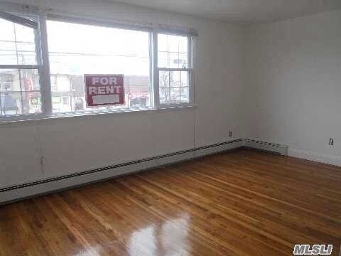 Building Photo - 4222 Merrick Rd